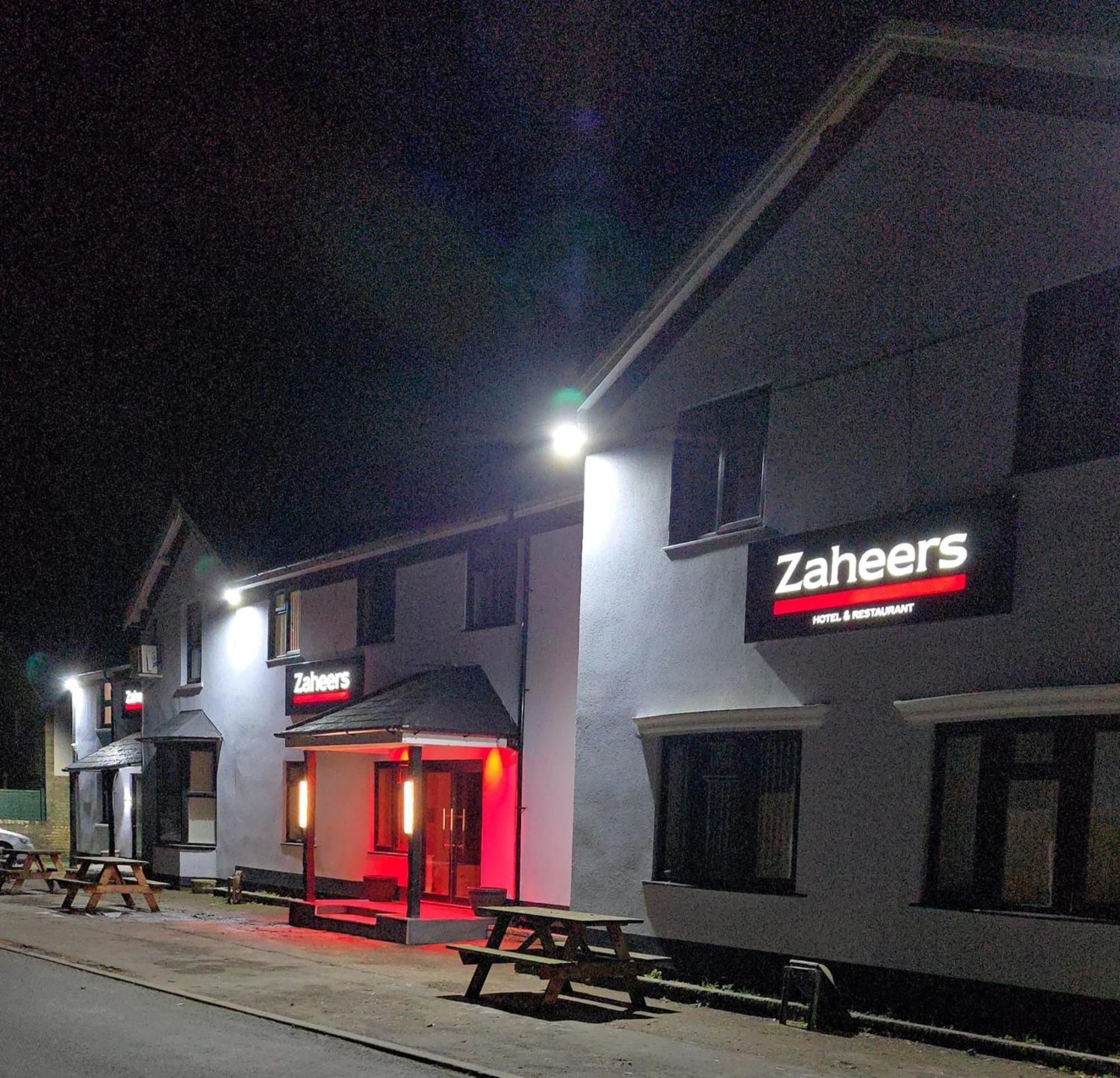 Zaheer'S Hotel Болдок Екстер'єр фото