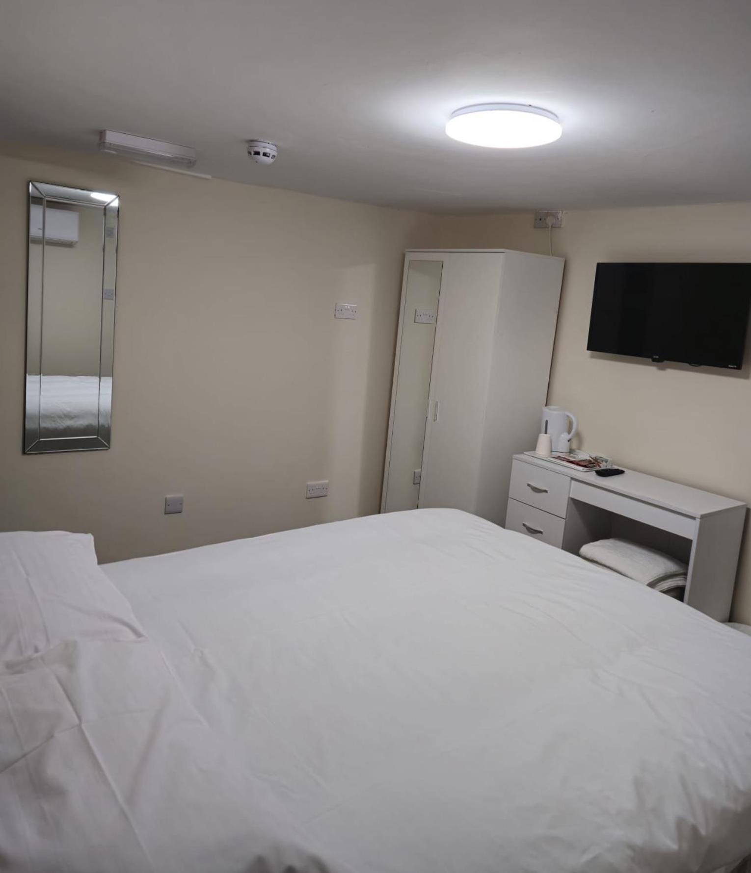 Zaheer'S Hotel Болдок Екстер'єр фото